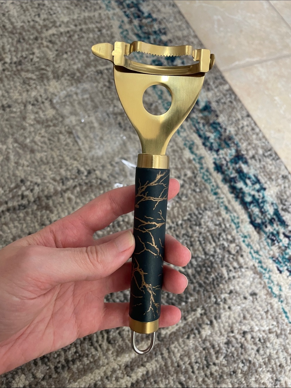 🌹FREE w/purchase Gold and Black Marble Handle corn on the cob kitchen tool